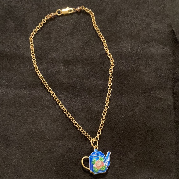 Teapot Necklace - Picture 2 of 5